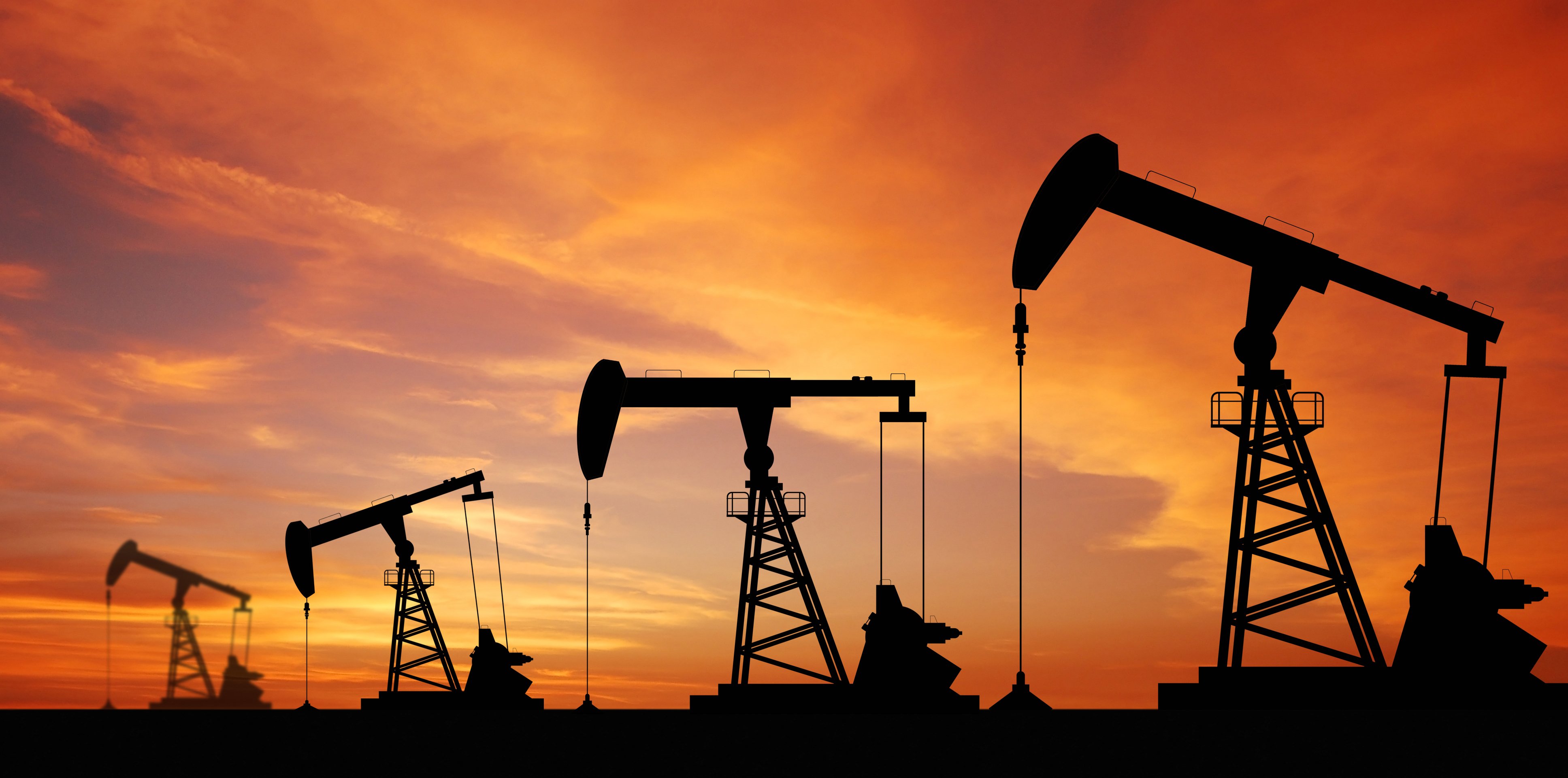 Нефть и газ главное богатство. Добыча нефти. Нефтяная промышленность. Коррозия в нефтегазовой отрасли. Нефть фото.